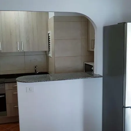 Amplio Y Tranquilo Con Vistas *