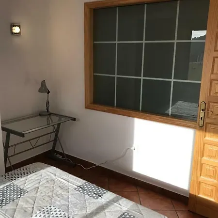 Amplio Y Tranquilo Con Vistas