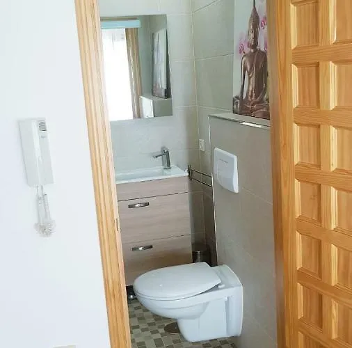 Amplio Y Tranquilo Con Vistas