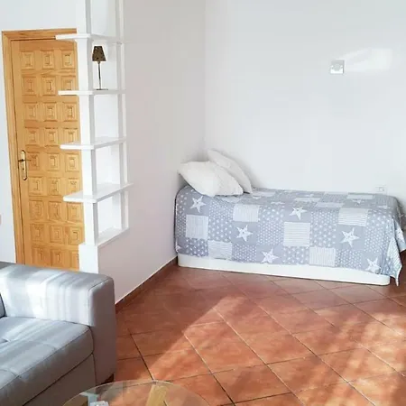 Amplio Y Tranquilo Con Vistas