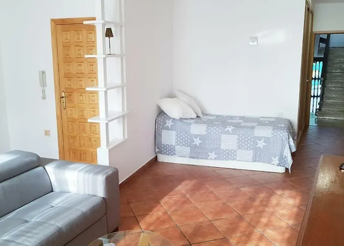 Amplio Y Tranquilo Con Vistas